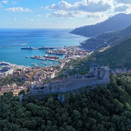 Bed & Breakfast I 7 Mari Salerno